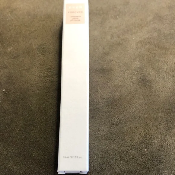 Ever Forever Longwear Liquid Lip Color (Color = Glam) - Picture 4 of 10